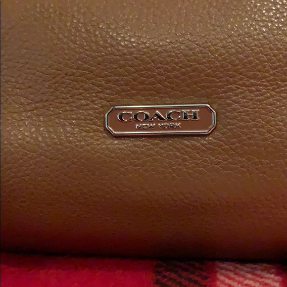 Vintage Coach Leather Tote with side pockets - Picture 3 of 8